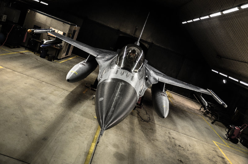 planes 4K wallpaper by Floris Oosterveld
